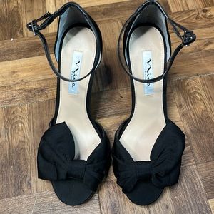 Nina New York Platform Open Toe w/ Bow Detail
